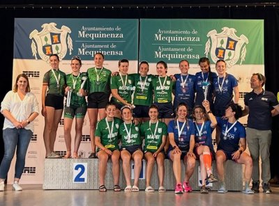 El equipo masculino y femenino de Stadium Casablanca Mapei campeones de Aragón de Triatlón Sprint contrarreloj por equipos